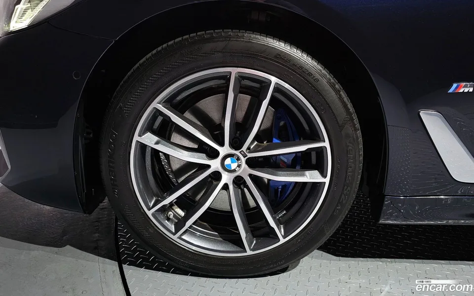 BMW 5 Series 523d M 2022 — миниатюра 5