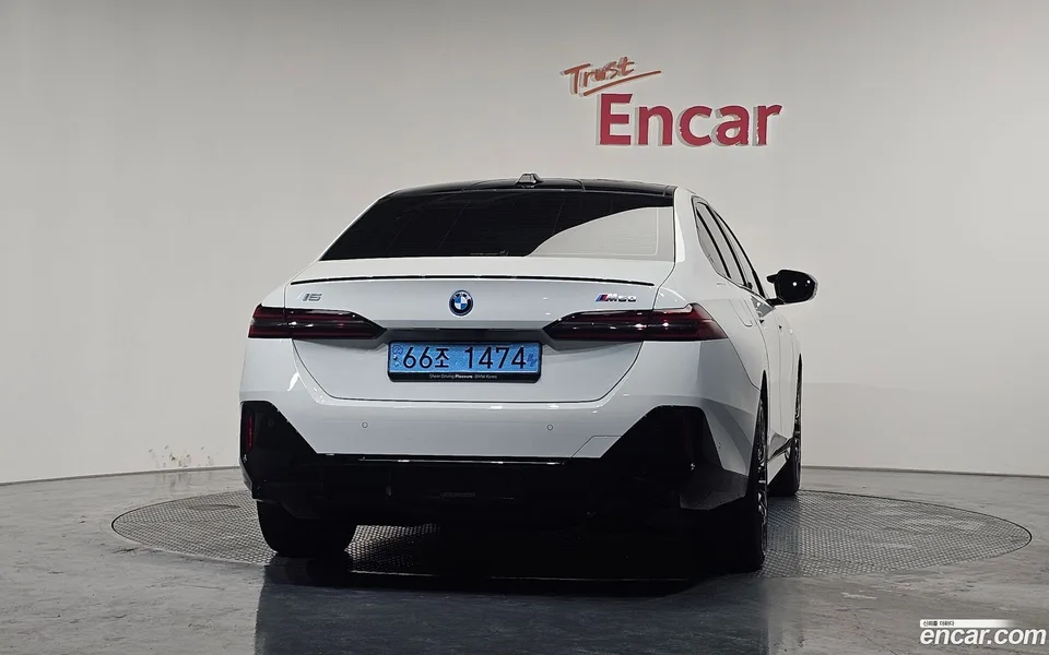 BMW i5 M60 xDrive 2024 — миниатюра 4