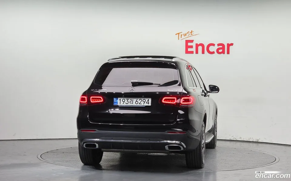 Mercedes-Benz GLC-Class GLC300e 4MATIC 2022 — миниатюра 4