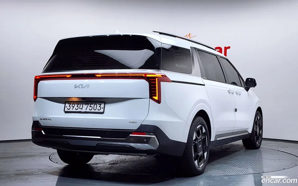 Kia Carnival HEV 9 2024 — миниатюра 2