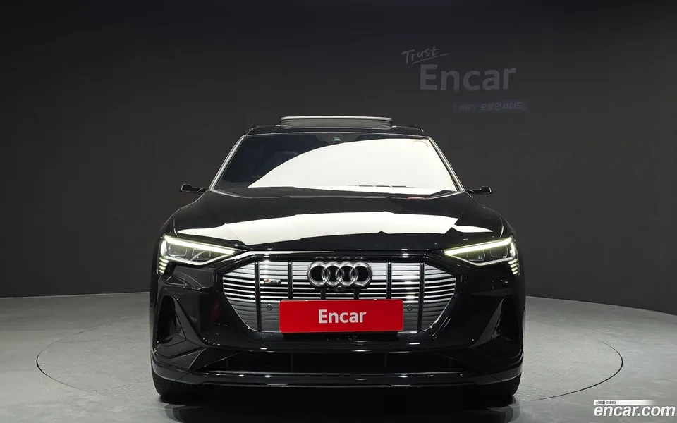 Audi e-tron 55 2022 — миниатюра 3