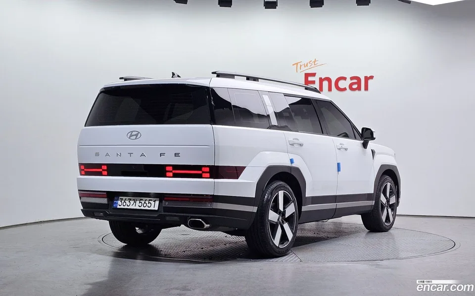 Hyundai SantaFe 2.5T 2WD 2023 — миниатюра 2