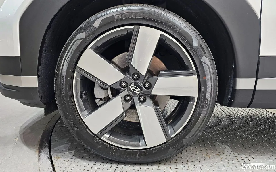 Hyundai SantaFe 2.5T 2WD 2023 — миниатюра 5