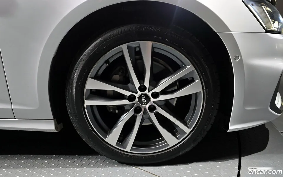 Audi A6 45 TFSI 2022 — миниатюра 5