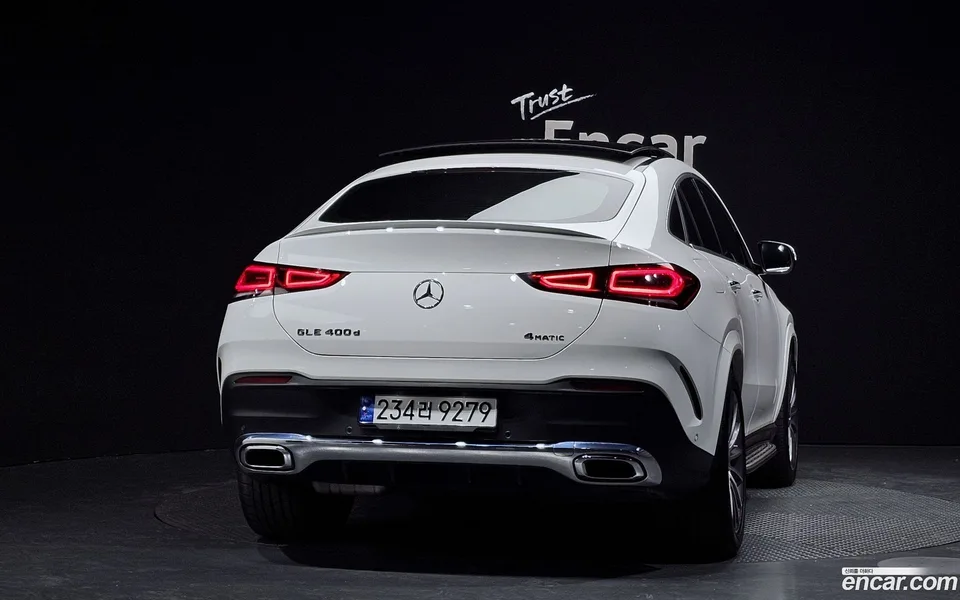 Mercedes-Benz GLE-Class GLE400d 4MATIC 2023 — миниатюра 4