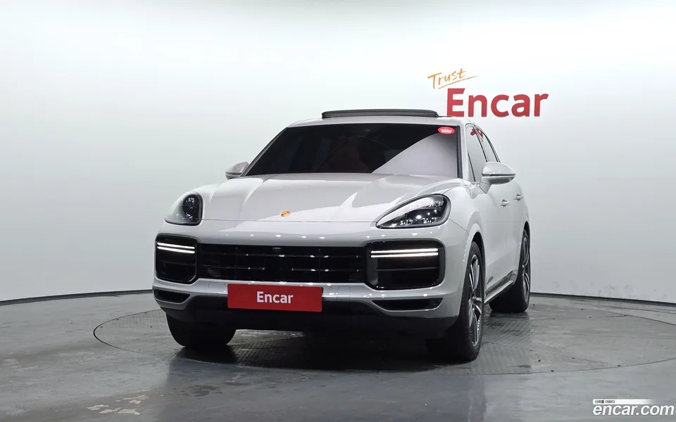 Porsche Cayenne 4.0 2022 — миниатюра 3
