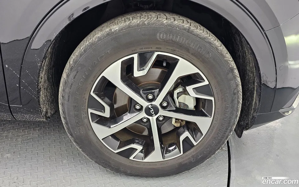 Kia Sportage Hybrid 2WD 2023 — миниатюра 5