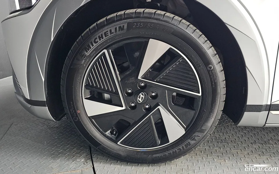 Hyundai Ioniq 5 2024 — миниатюра 5
