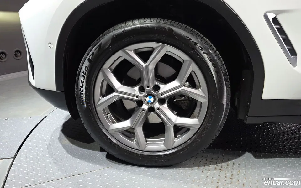 BMW X3 xDrive 20i 2022 — миниатюра 5