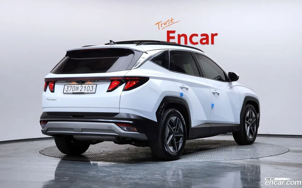 Hyundai Tucson NX4 1.6 2WD 2024 — миниатюра 2