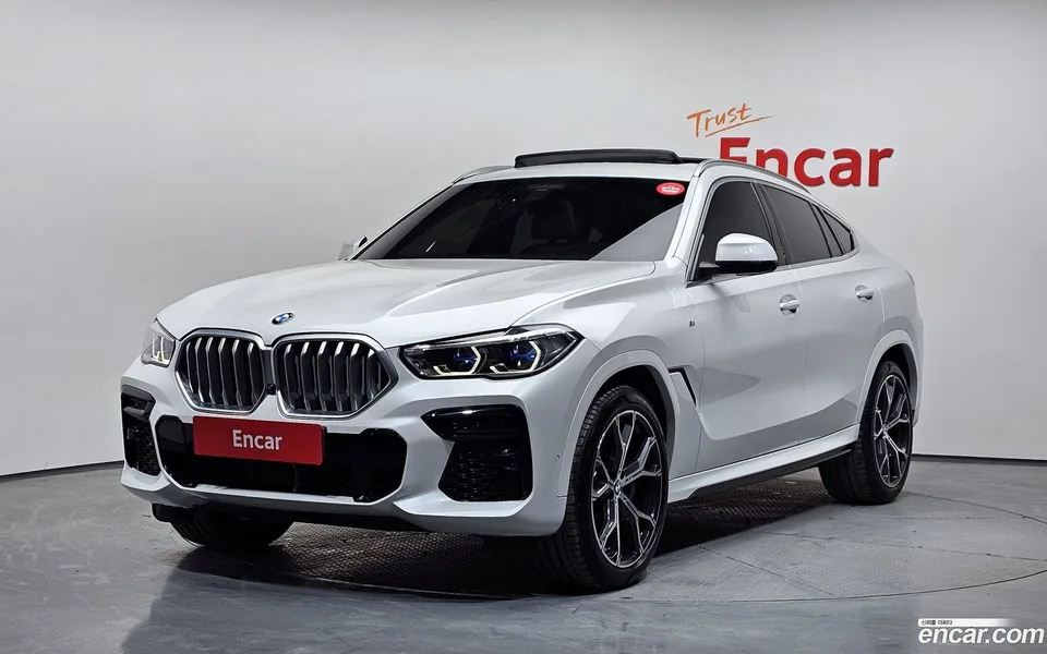BMW X6 xDrive30d M 2022 — фото 1, купить с доставкой в Москву