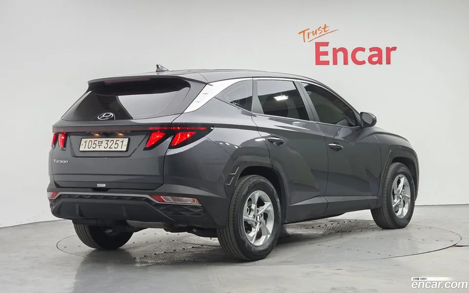 Hyundai Tucson 2.0 2WD 2022 — миниатюра 2