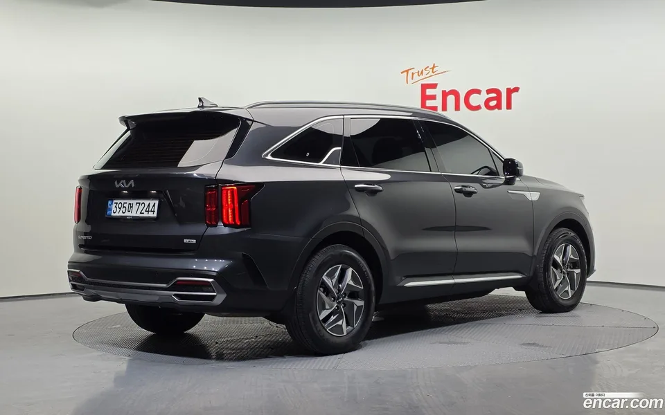 Kia Sorento HEV 1.6 2WD 2022 — миниатюра 2