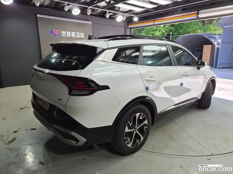 Kia Sportage Hybrid 2WD 2022 — миниатюра 4