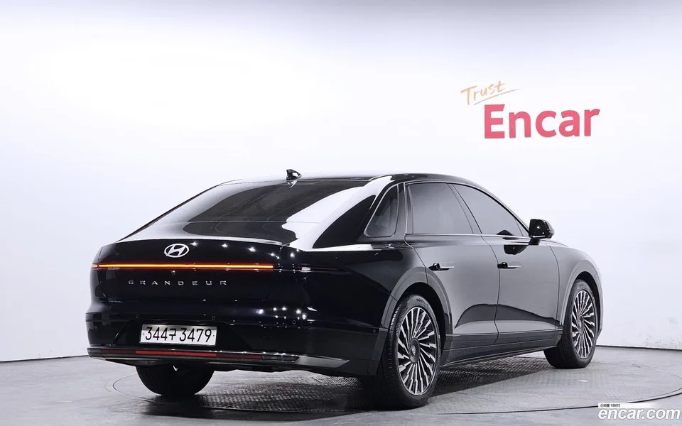 Hyundai Grandeur 2.5 2WD 2024 — миниатюра 2