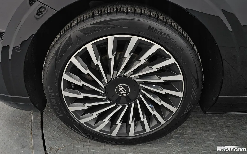 Hyundai Grandeur 2.5 2WD 2024 — миниатюра 5