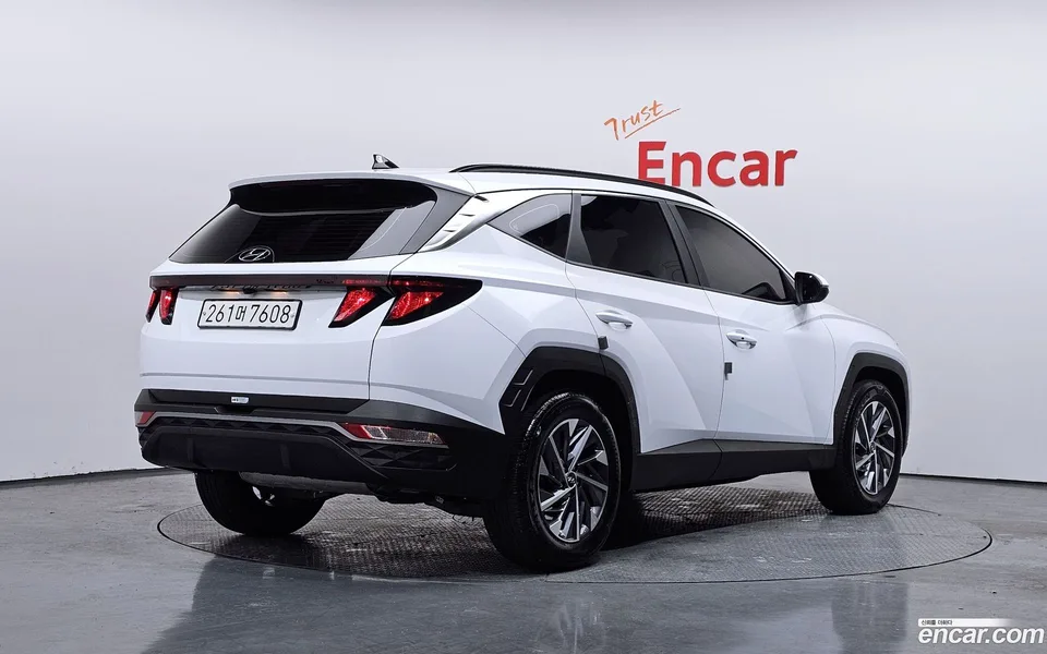 Hyundai Tucson 1.6 2WD 2022 — миниатюра 2