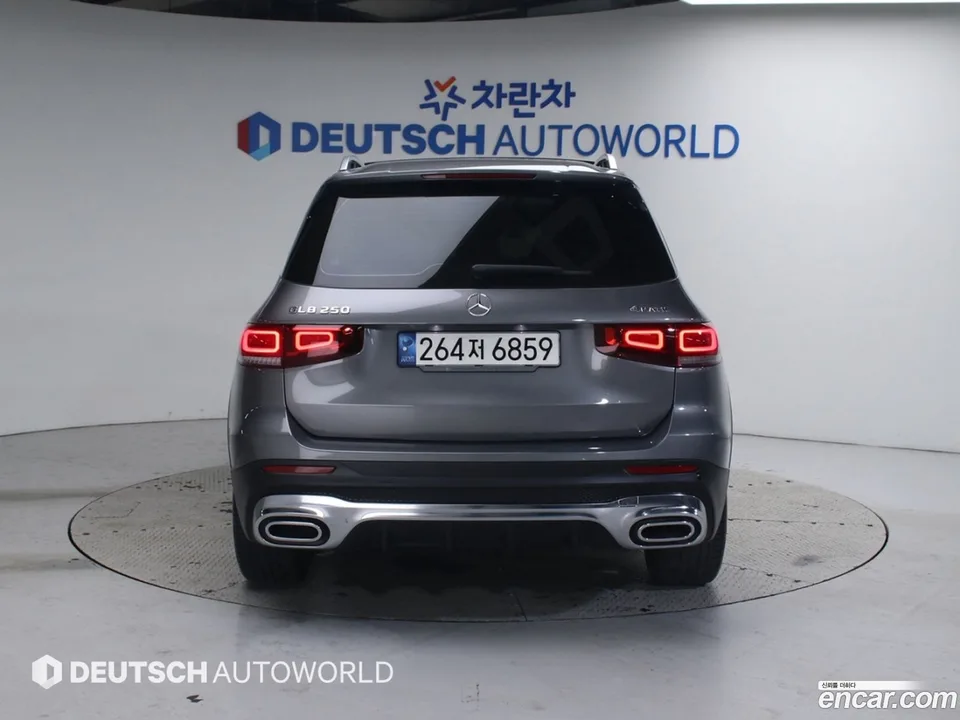 Mercedes-Benz GLB-Class GLB250 4MATIC 2022 — миниатюра 4