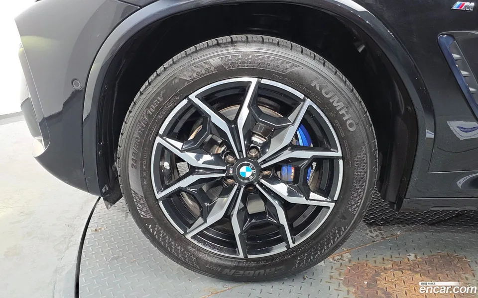 BMW X4 xDrive20i M 2022 — миниатюра 5