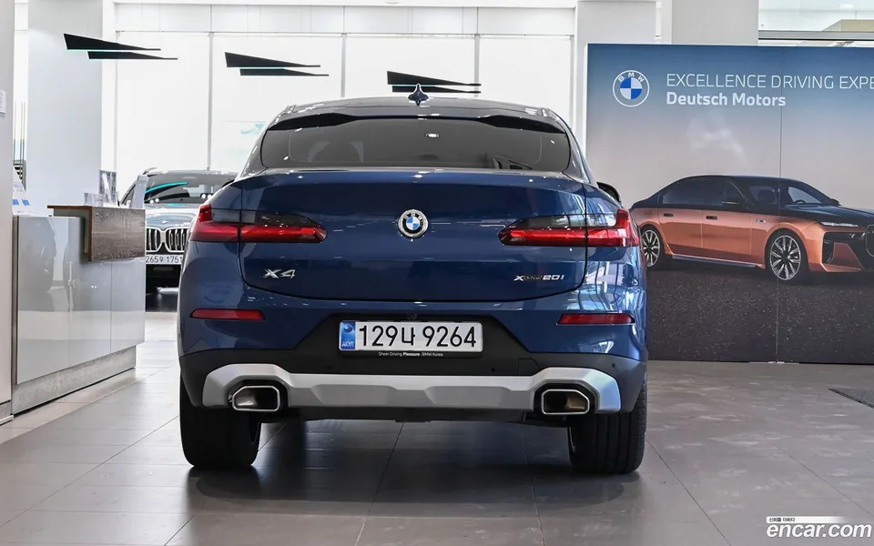 BMW X4 xDrive20i xLine 2025 — миниатюра 3