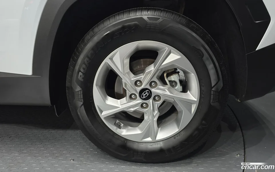 Hyundai Tucson 1.6 2WD 2022 — миниатюра 5