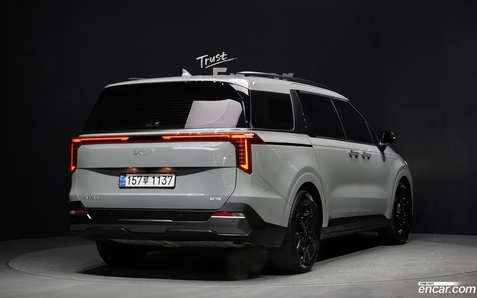Kia Carnival HEV 7 2024 — миниатюра 2