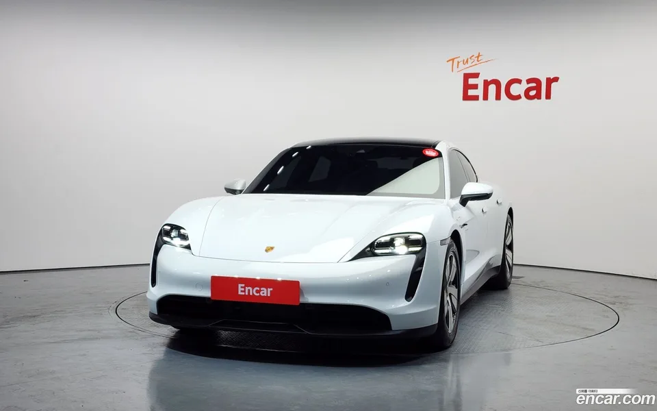 Porsche Taycan 2023 — миниатюра 3