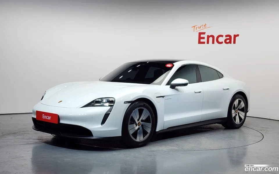 Porsche Taycan 2023 — фото 1, купить с доставкой в Москву