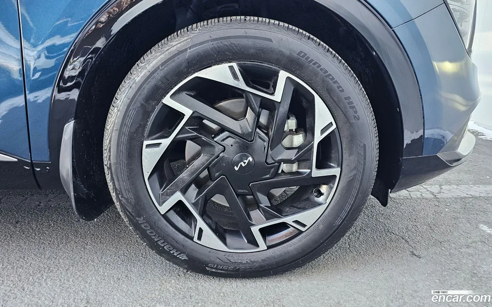 Kia Sportage 1.6 2WD 2023 — миниатюра 5