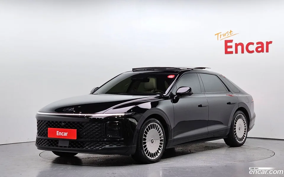 Hyundai Grandeur Hybrid (GN7) 2025 — фото 1, купить с доставкой в Москву