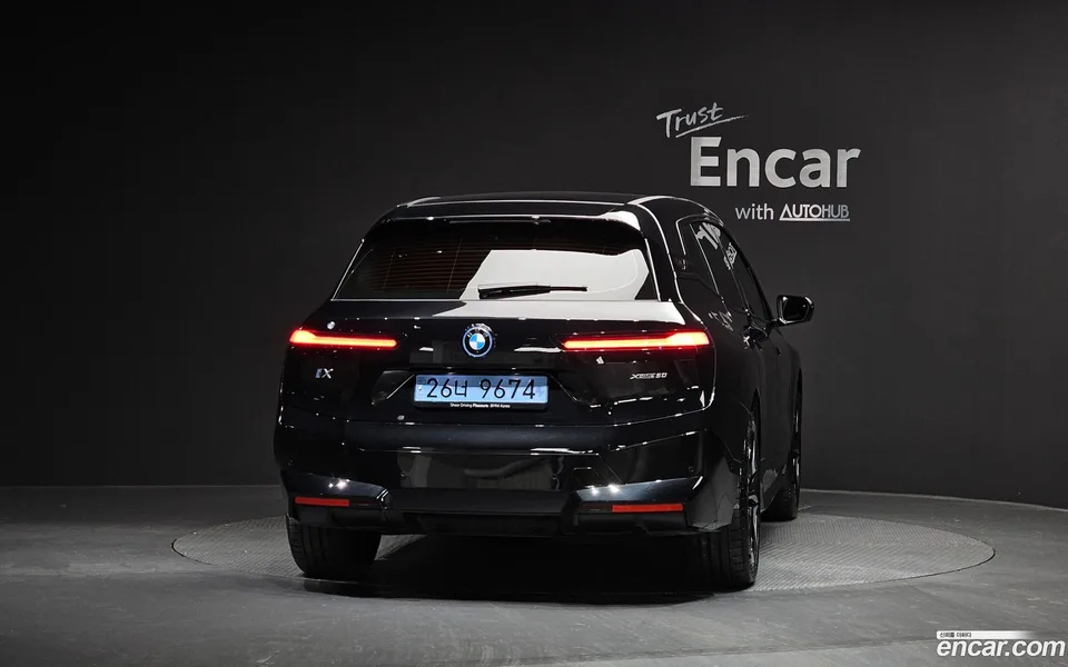 BMW iX xDrive50 2024 — миниатюра 4
