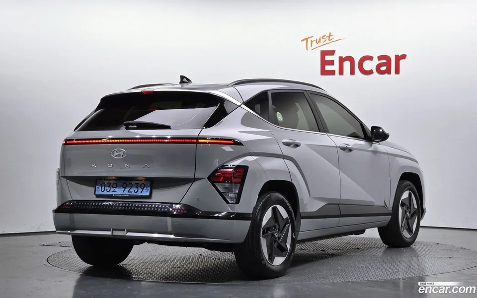 Hyundai Kona Electric 2023 — миниатюра 2
