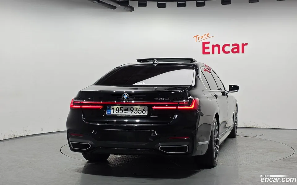 BMW 7 Series 740Li xDrive M 2022 — миниатюра 4