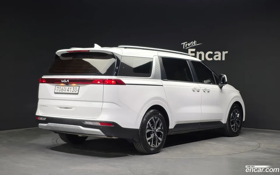 Kia Carnival 11 2022 — миниатюра 2