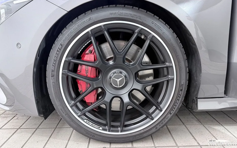 Mercedes-Benz CLA-Class AMG CLA 45 S 4MATIC+ 2023 — миниатюра 5
