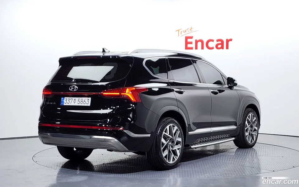 Hyundai SantaFe 2.5T 2WD 2023 — миниатюра 2