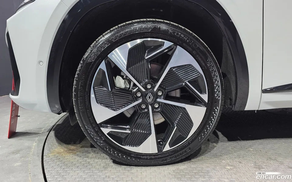 Renault Samsung Grand Koleos 1.5 E-TECH 2WD 2025 — миниатюра 5