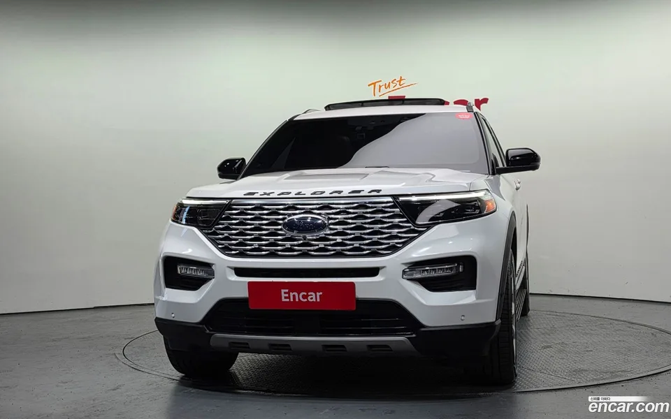 Ford Explorer 3.0 4WD 2022 — миниатюра 3