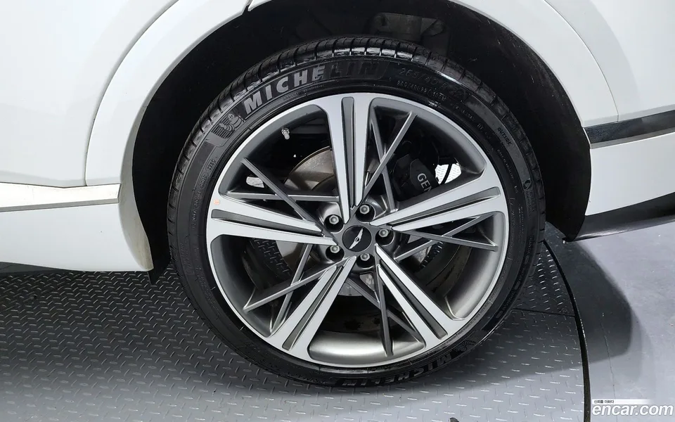 Genesis GV80 Coupe 2.5T AWD 2023 — миниатюра 5