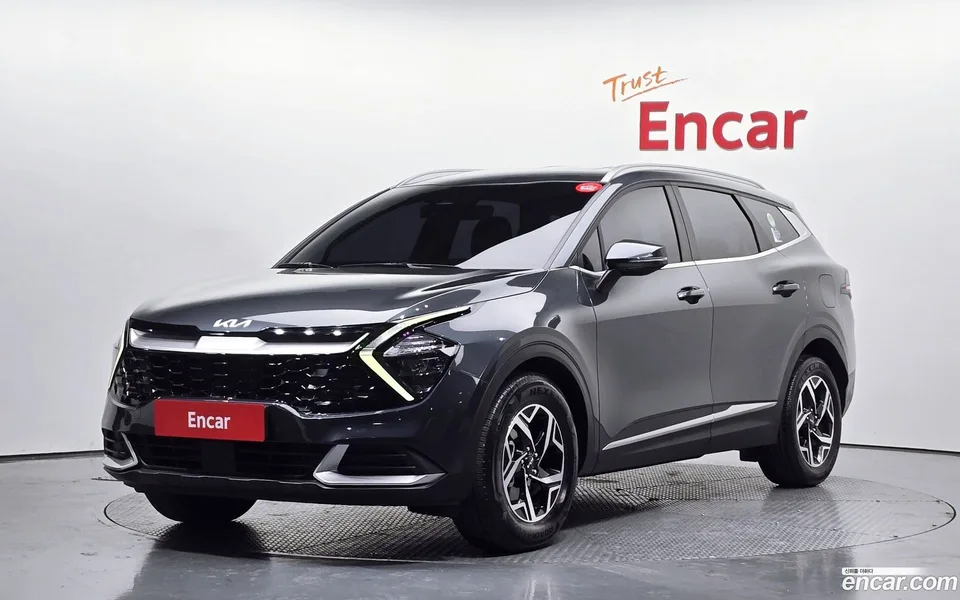 Kia Sportage 2.0 2WD 2022 — фото 1, купить с доставкой в Москву