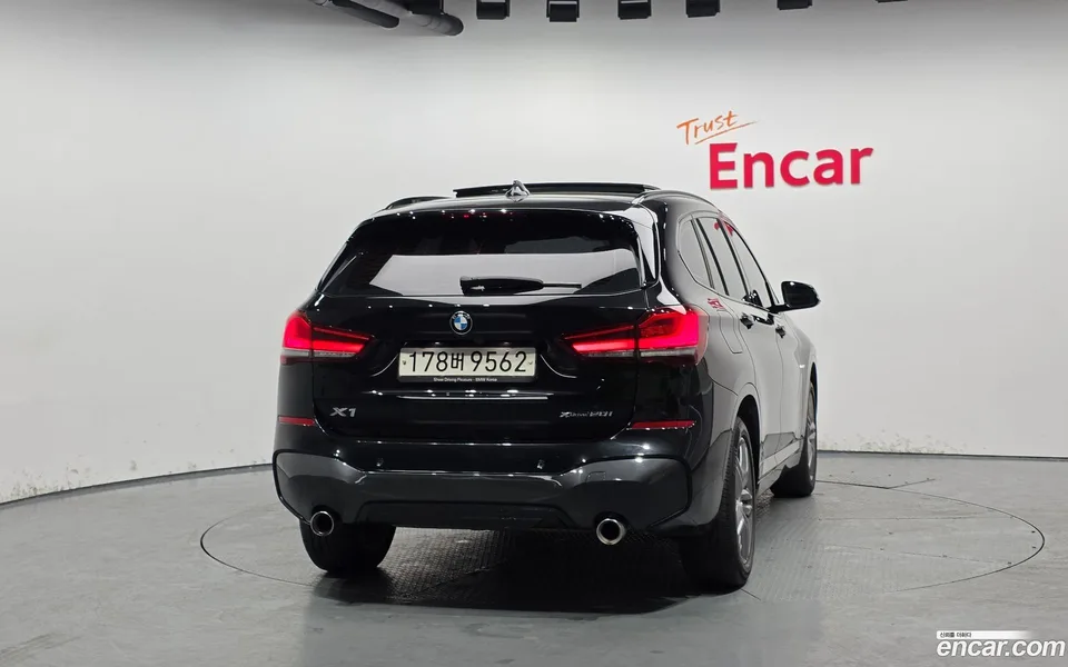 BMW X1 xDrive 20i M 2022 — миниатюра 4