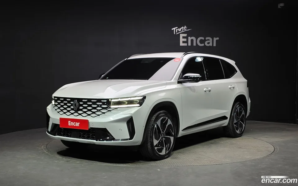 Renault Samsung Grand Koleos 1.5 E-TECH 2WD 2025 — фото 1, купить с доставкой в Москву