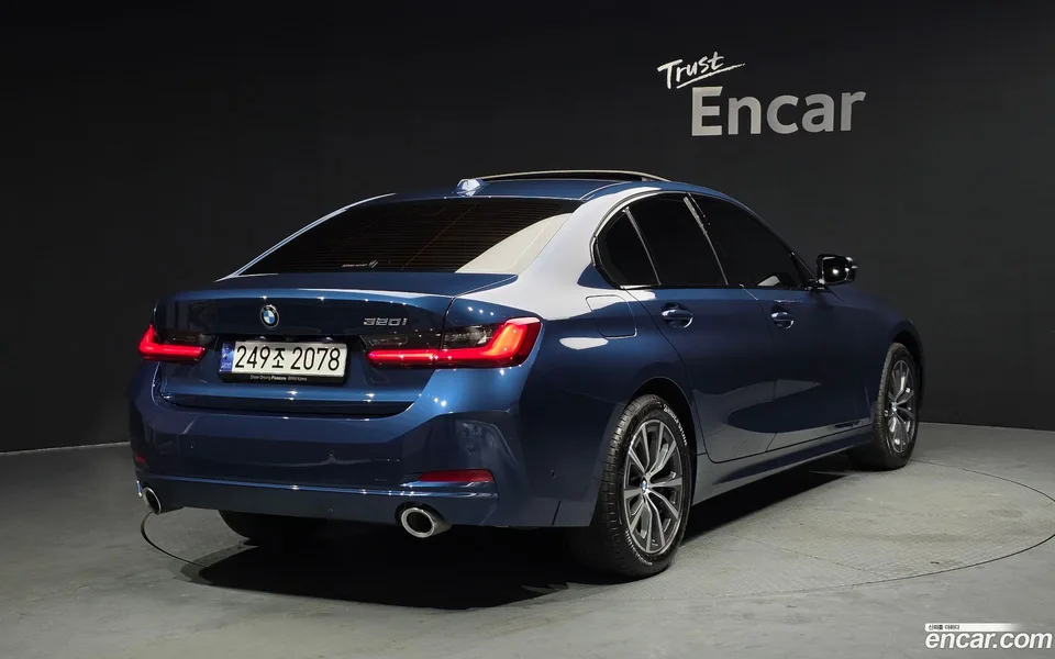 BMW 3 Series 320i 2024 — миниатюра 2