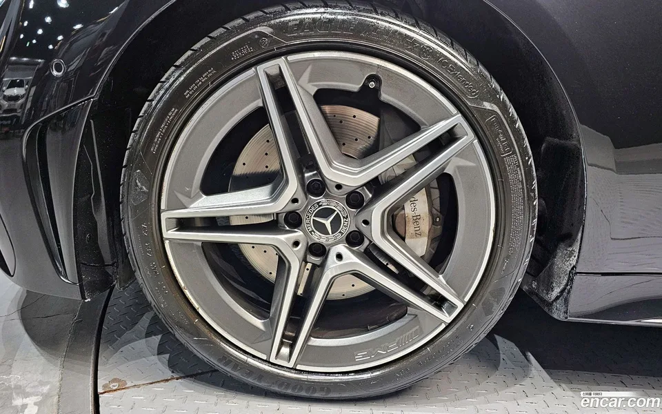Mercedes-Benz CLS-Class CLS300d 4MATIC 2022 — миниатюра 5