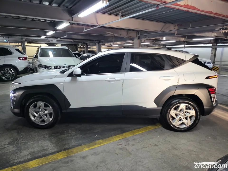Hyundai Kona Hybrid 2023 — миниатюра 2