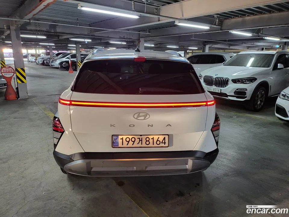 Hyundai Kona Hybrid 2023 — миниатюра 4