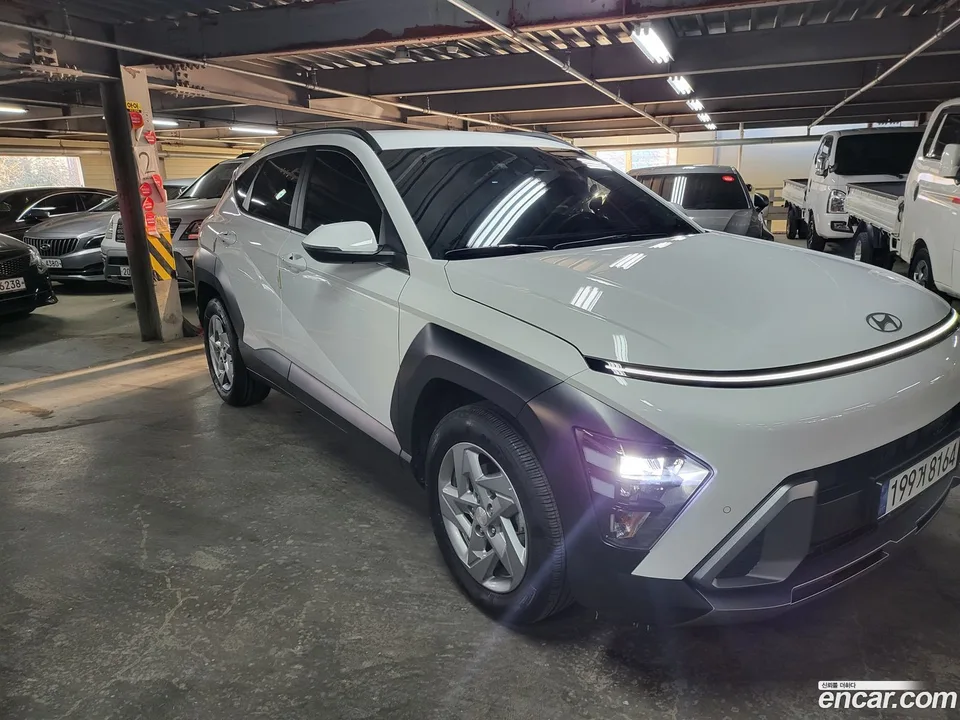 Hyundai Kona Hybrid 2023 — миниатюра 5