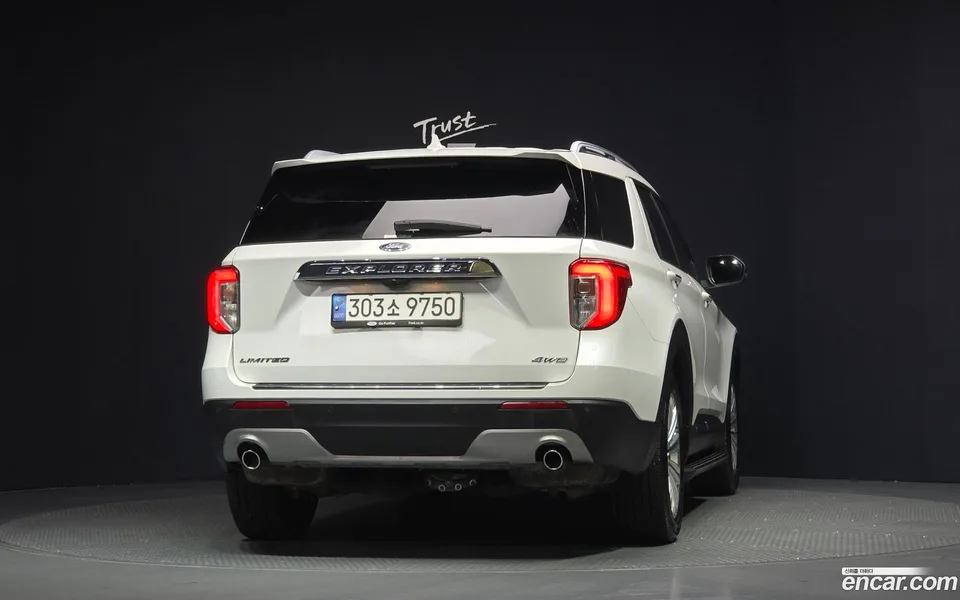 Ford Explorer 2.3 4WD 2022 — миниатюра 4