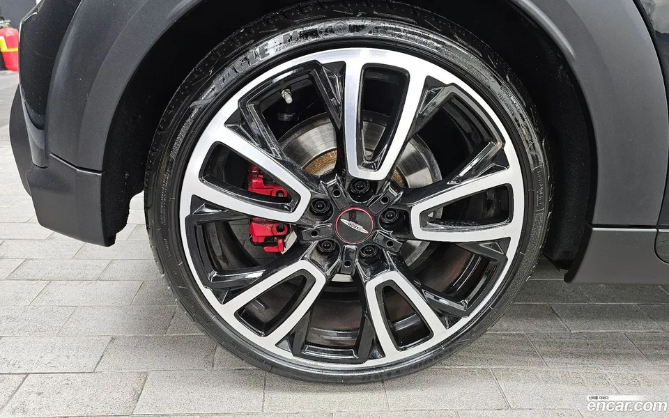 MINI Cooper S JCW 2023 — миниатюра 5