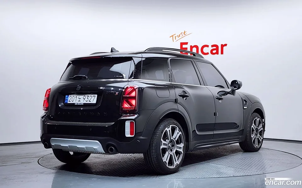 MINI Cooper S Countryman ALL4 2023 — миниатюра 2